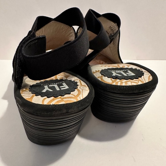 Women's Fly London Wato Cupido Sandal Black Leather Strappy Heels Size 9 40 - Picture 5 of 7